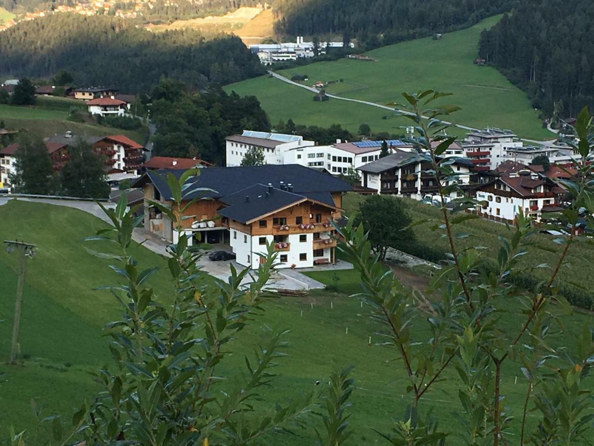 Buttererhof-Apartments Fulpmes Dış mekan fotoğraf